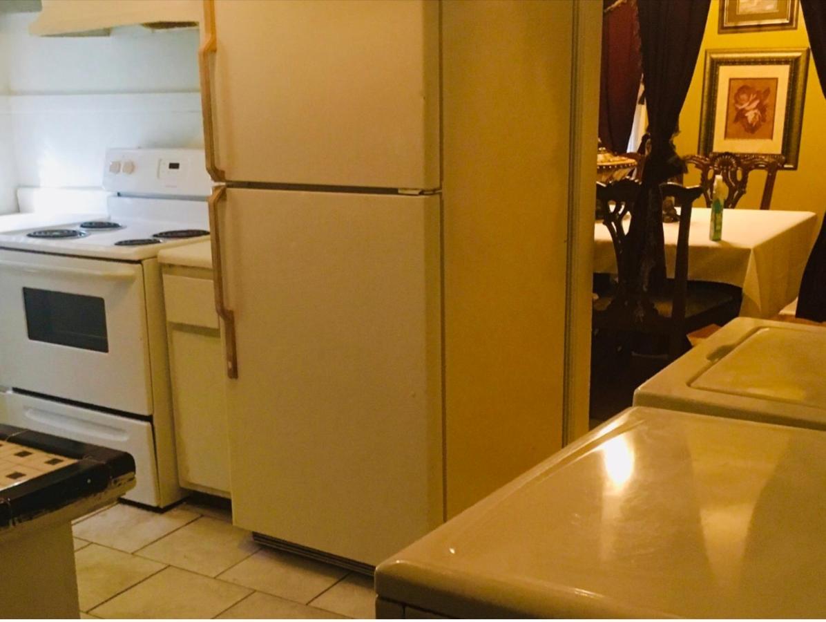 2 Bedroom Sleeps 6 Spacious Luxury Apartment 79 Montgomery Exterior foto